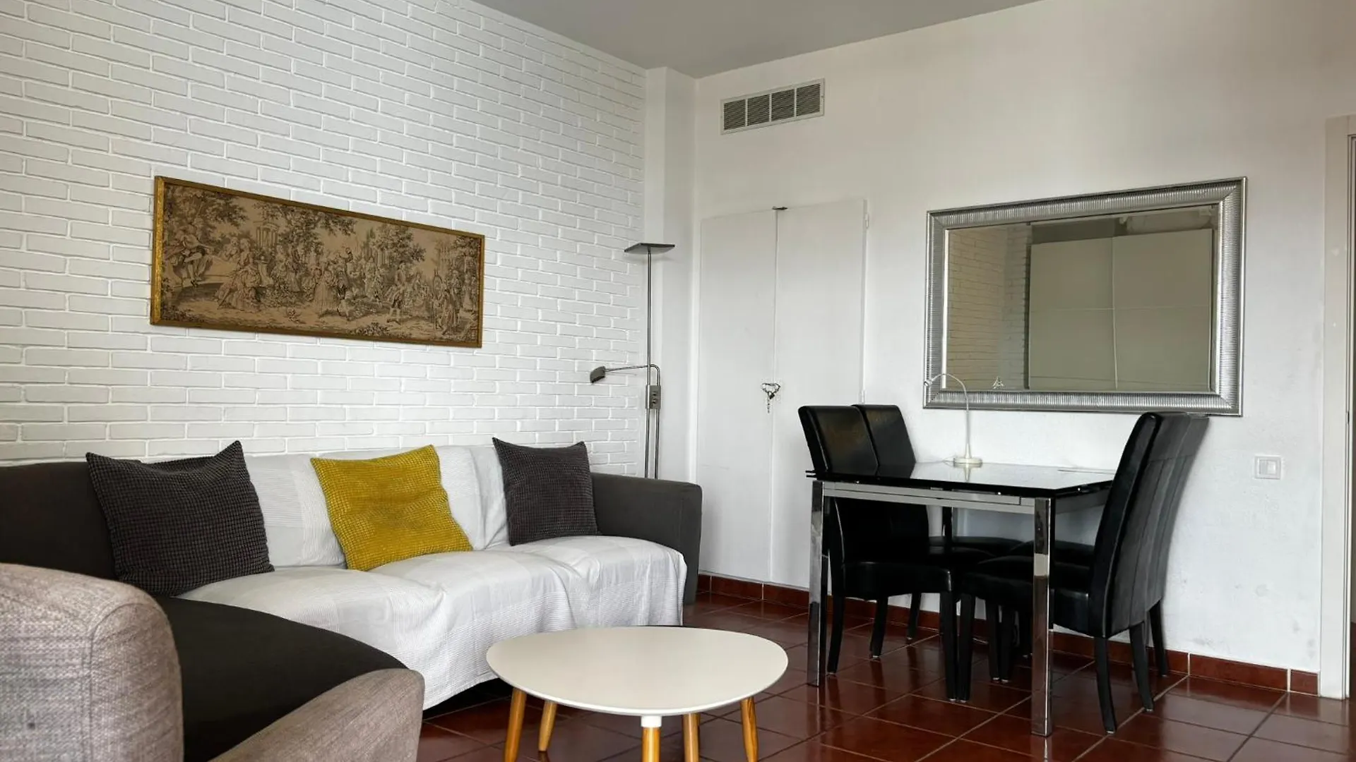 Apartamentos La Roca Rentals Torremolinos 0*,  Spagna