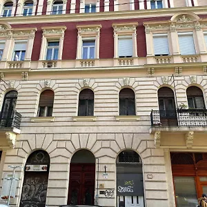 https://bp-est-k39.inbudapesthotels.com