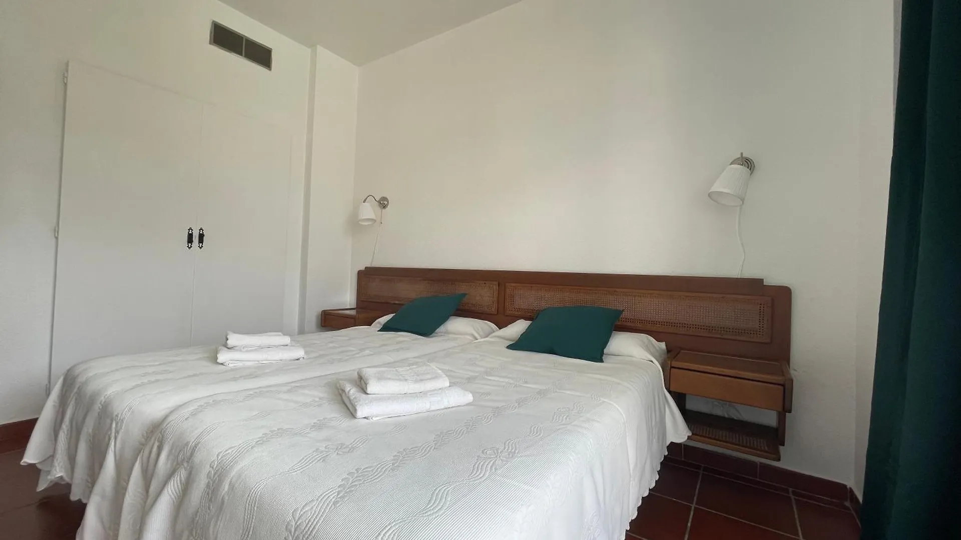 Apartamentos La Roca Rentals Torremolinos 0*,