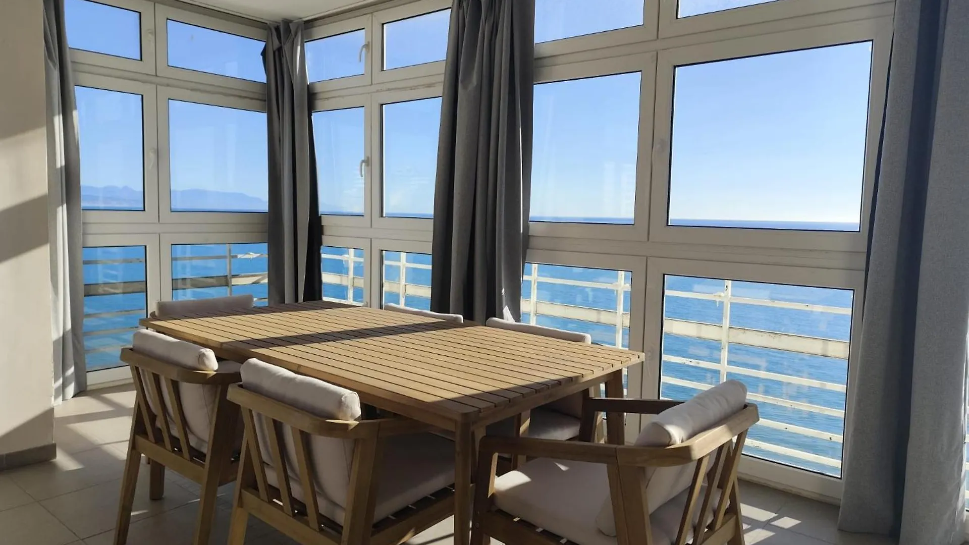 Apartamentos La Roca Rentals Torremolinos